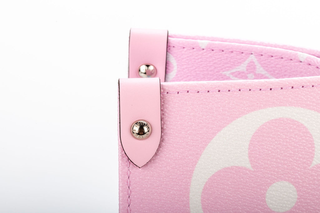 NIB Vuitton Portofino On The Go Lim. Ed.