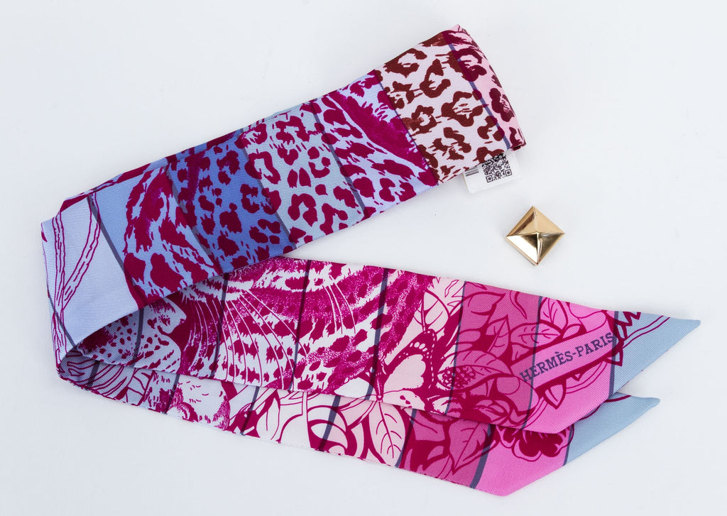 Hermes Ghepard Pink blue  Silk Twilly