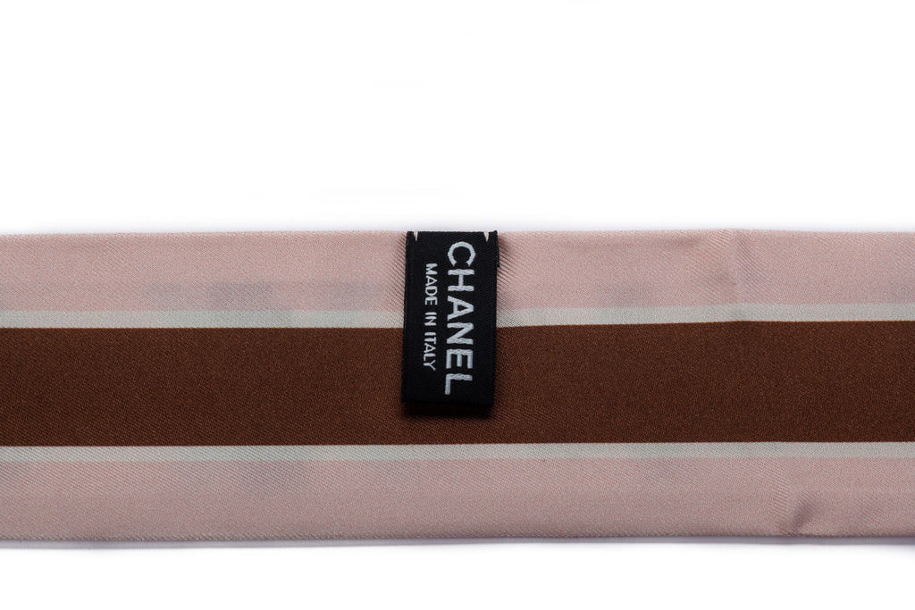 Chanel BN Coco Niege Pink  Silk Twilly
