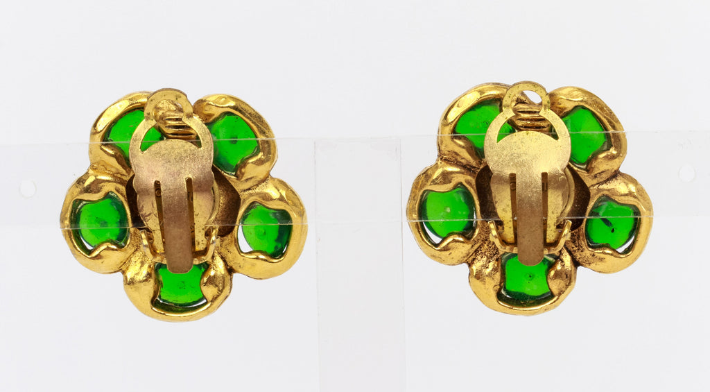 Chanel 70s flower earrings gold gripoix