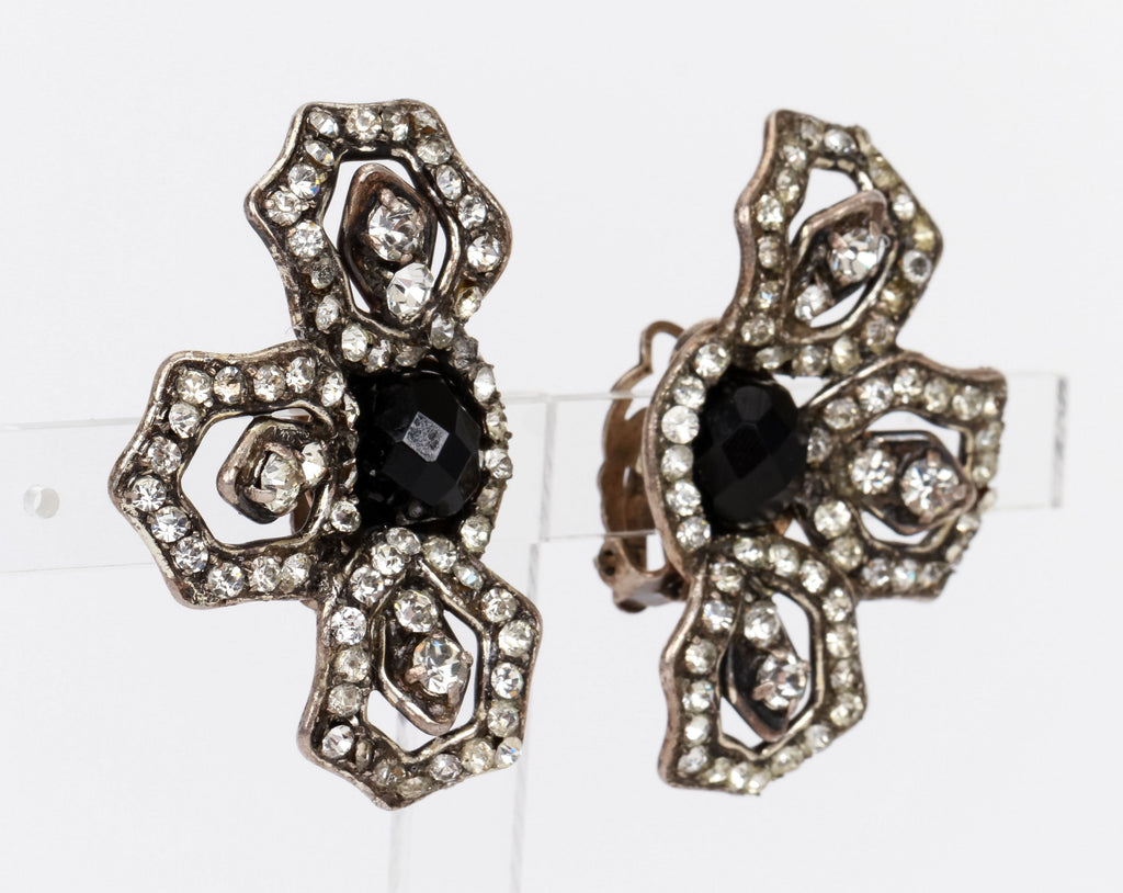 Chanel floral motif jewel like ear clips