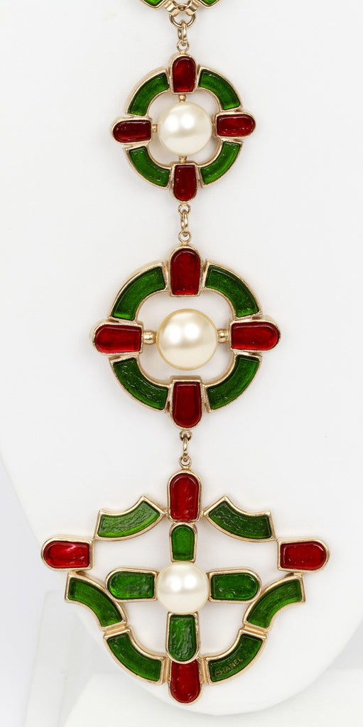 Chanel necklace w/triple pendant gripoix