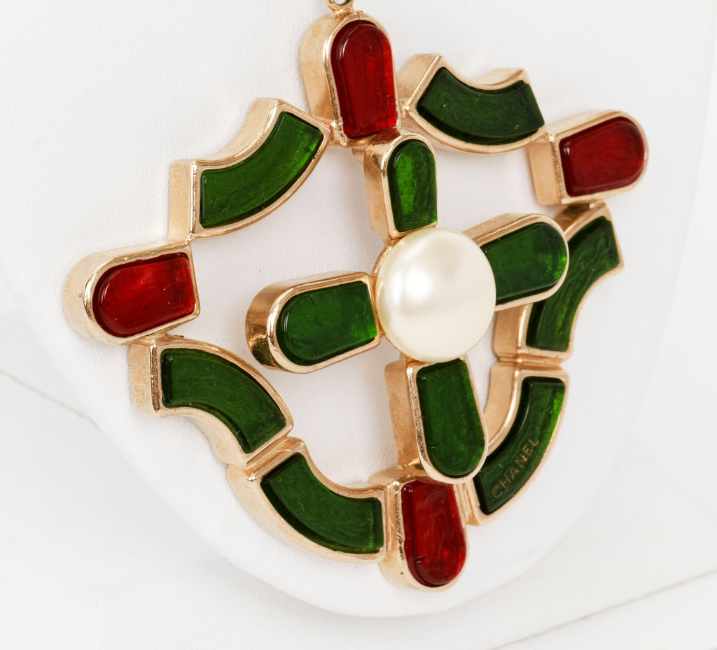 Chanel necklace w/triple pendant gripoix