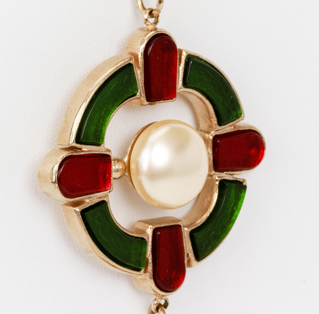 Chanel necklace w/triple pendant gripoix