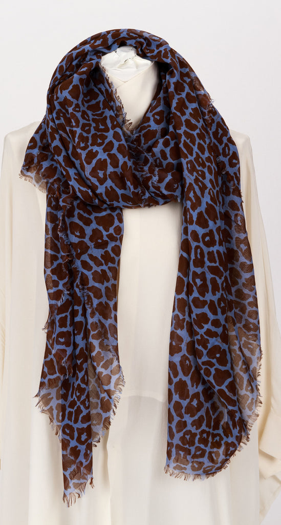 Fendi new oversize blue maroon shawl