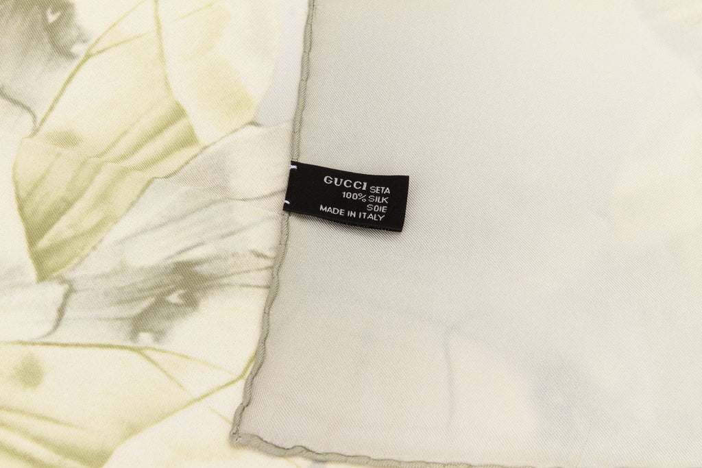 Gucci new green butterflies silk scarf