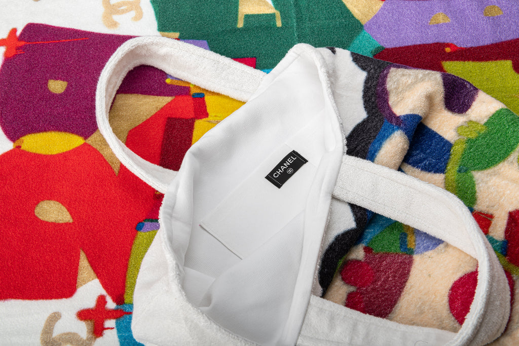 Chanel New White Graffiti Beach Set