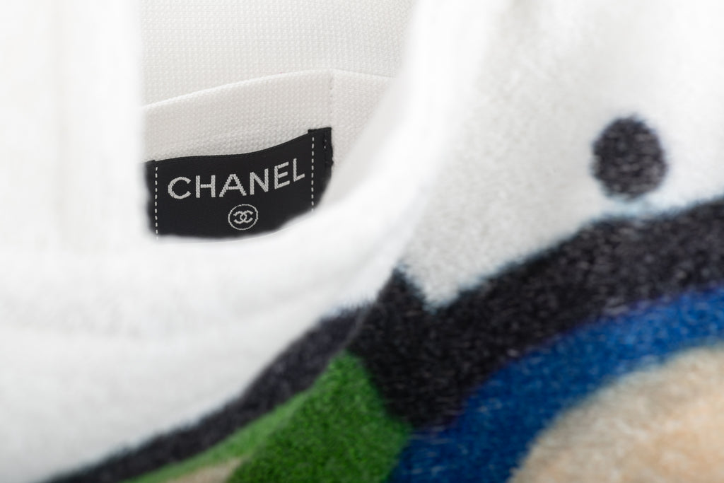 Chanel New White Graffiti Beach Set