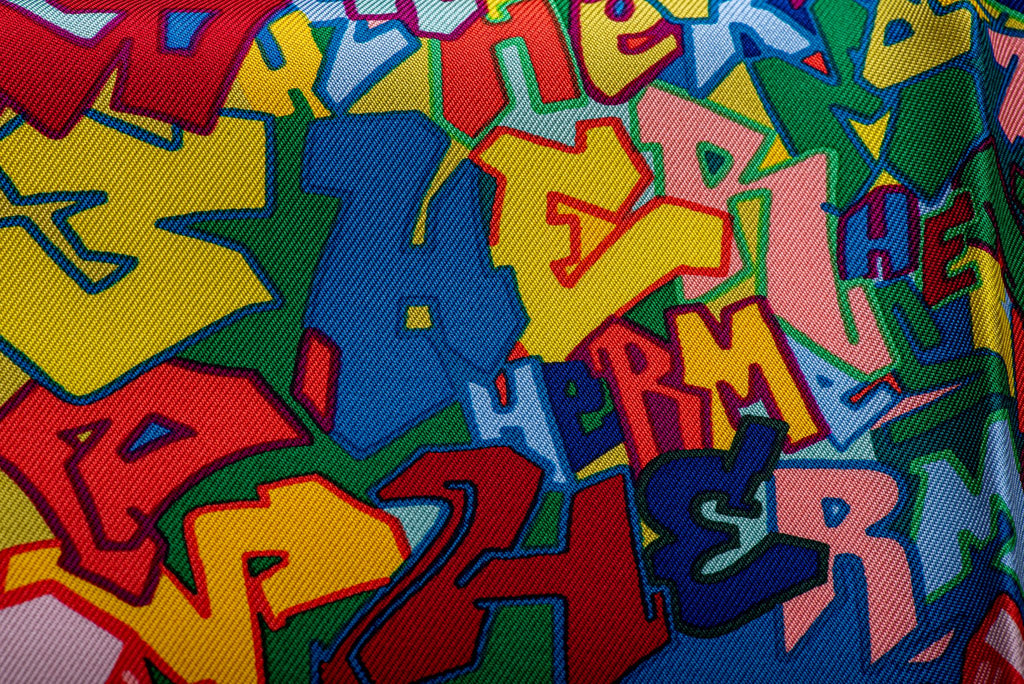 Hermès  BN Yellow Graffiti Silk Gavroche