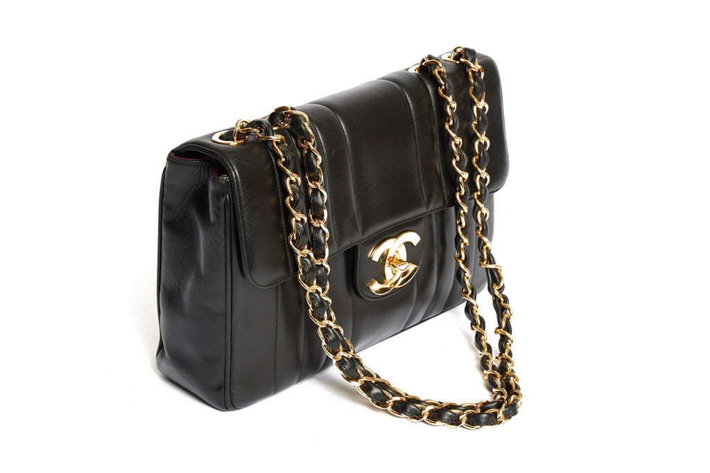 Chanel Jumbo Vintage Vertical Quilted