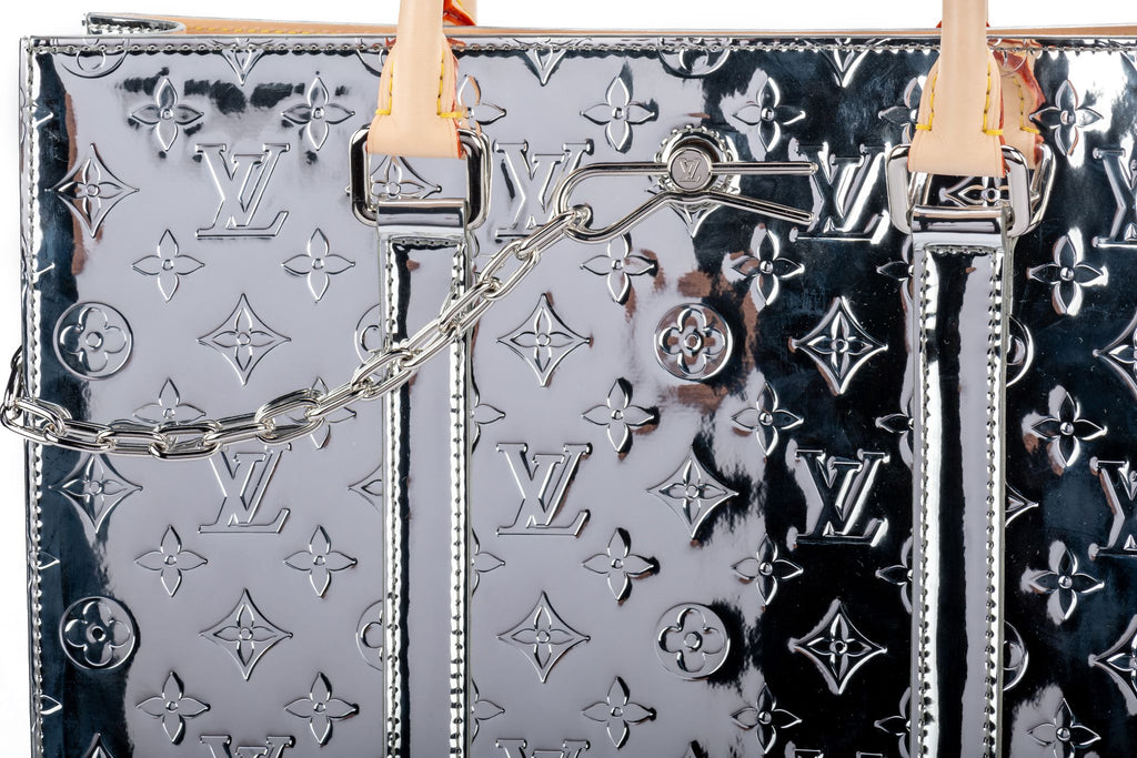 Vuitton Abloh Mirror Coated Sac Plat