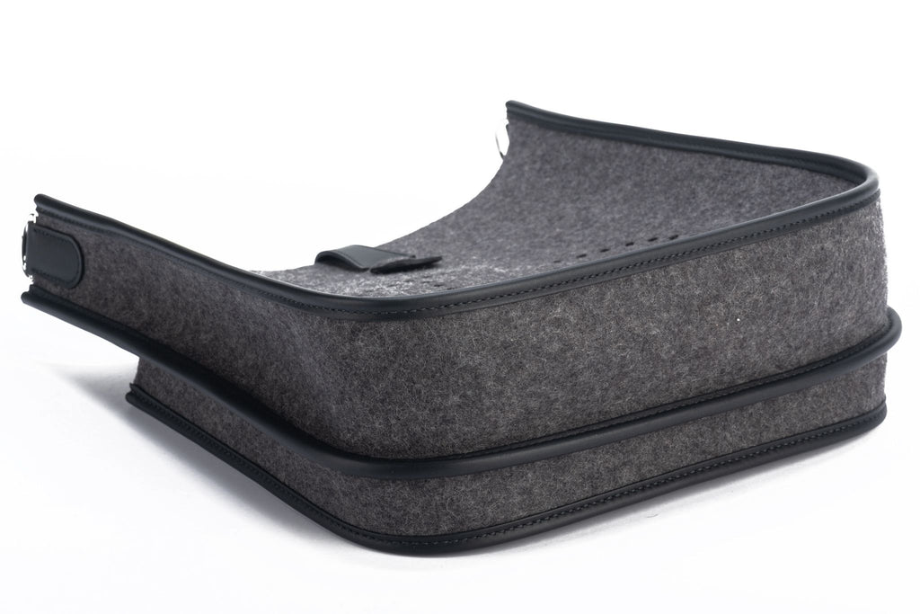 Hermes BNIB Grey/Black Felt Evelyne PM