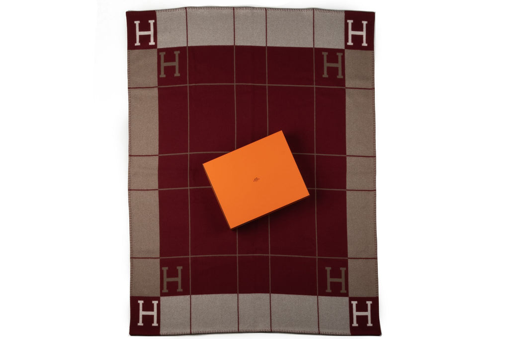 Hermes BNIB Etoupe Red Avalon Blanket