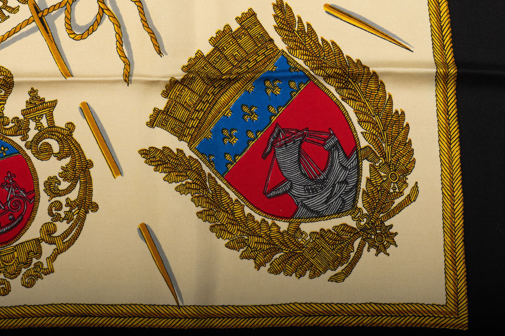 Hermes Preloved Les Armes De Paris Scarf