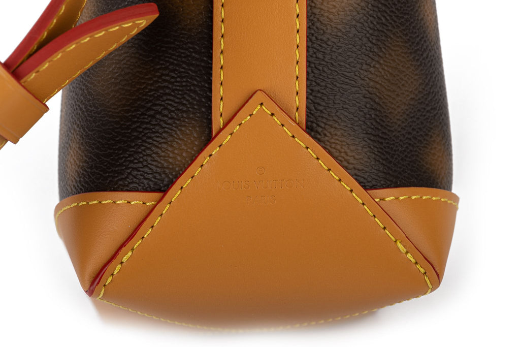 Vuitton BNIB Homme Defileâ™ Hobo Cruiser