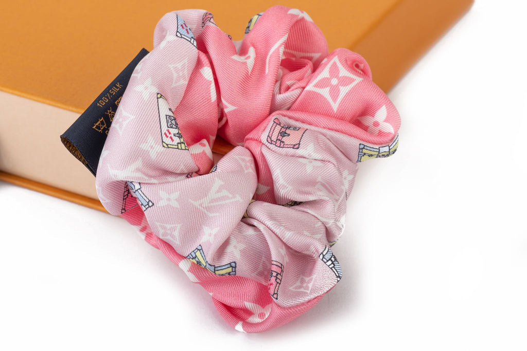 Vuitton BNIB SM Silk Bicolor Scrunchie