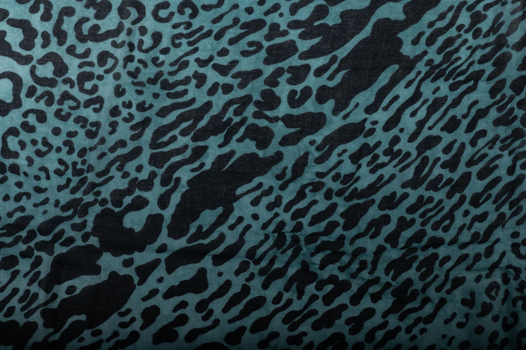 Gucci NWT Teal Black Cheetah Print Shawl