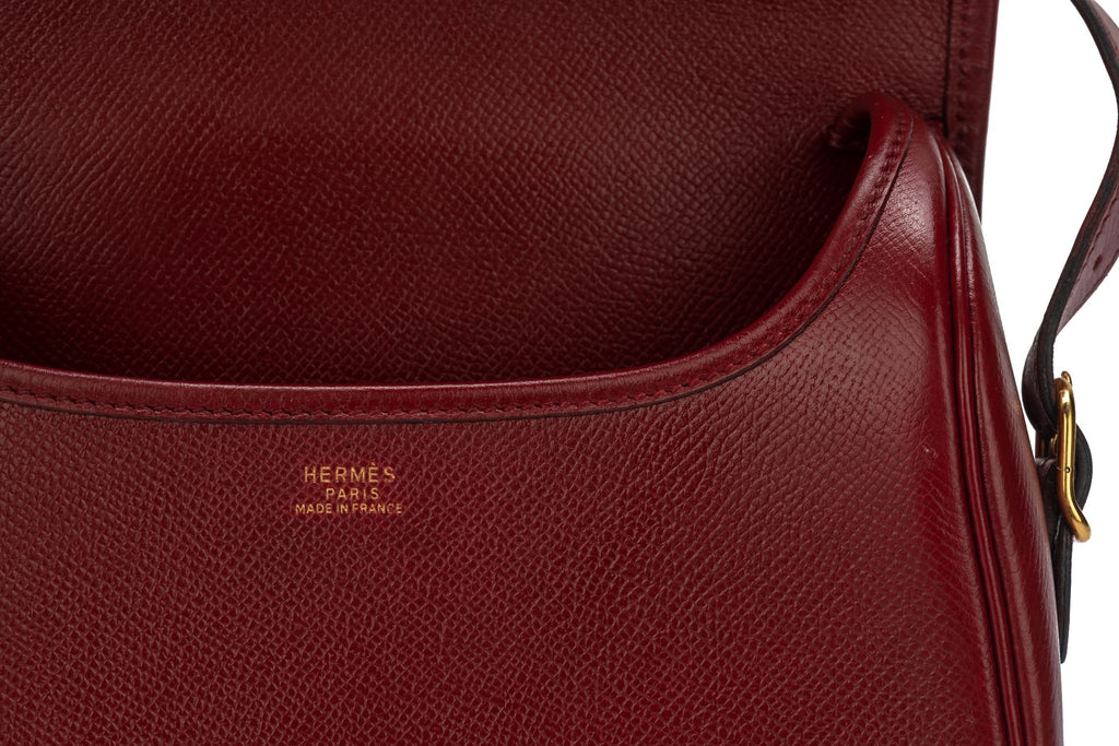 HERMÈS 1989 Sac DUFFLE Rouge H