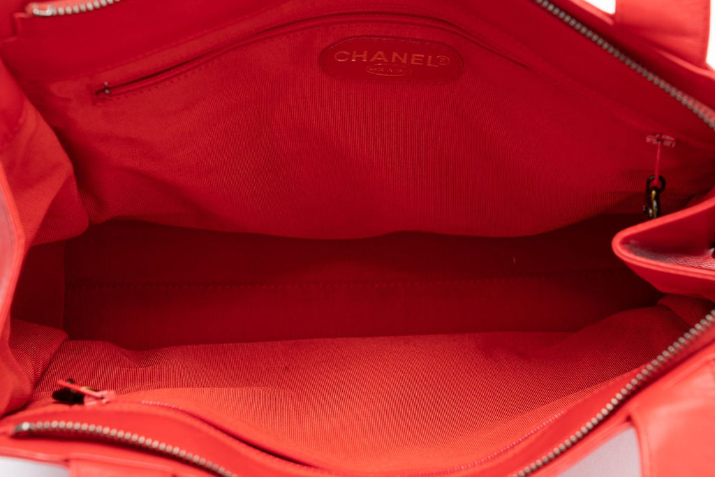 Chanel Vintage Lambskin Tote Bag Red
