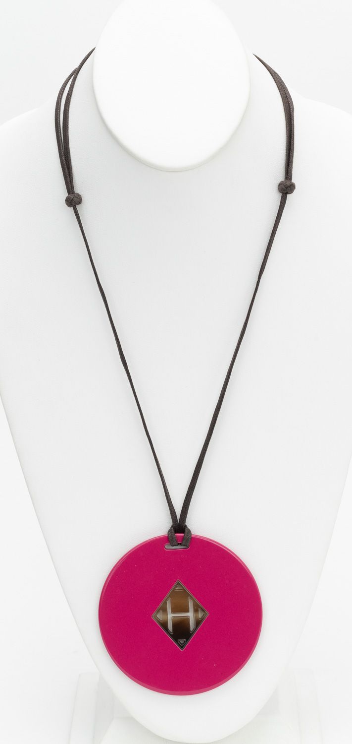 Hermes H logo Buffalo Necklace Pink