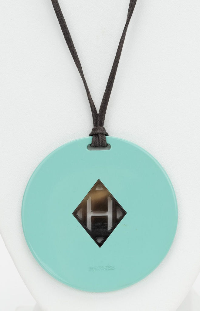 Hermes H logo Buffalo Necklace Turquois