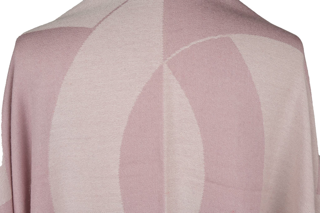 Chanel New Cashmere Shawl in Rosé