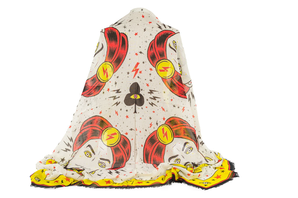 GUCCI Magic Stole/Shawl White