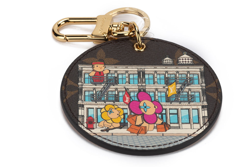 Vuitton Holiday Soho Key Ring Yellow NIB