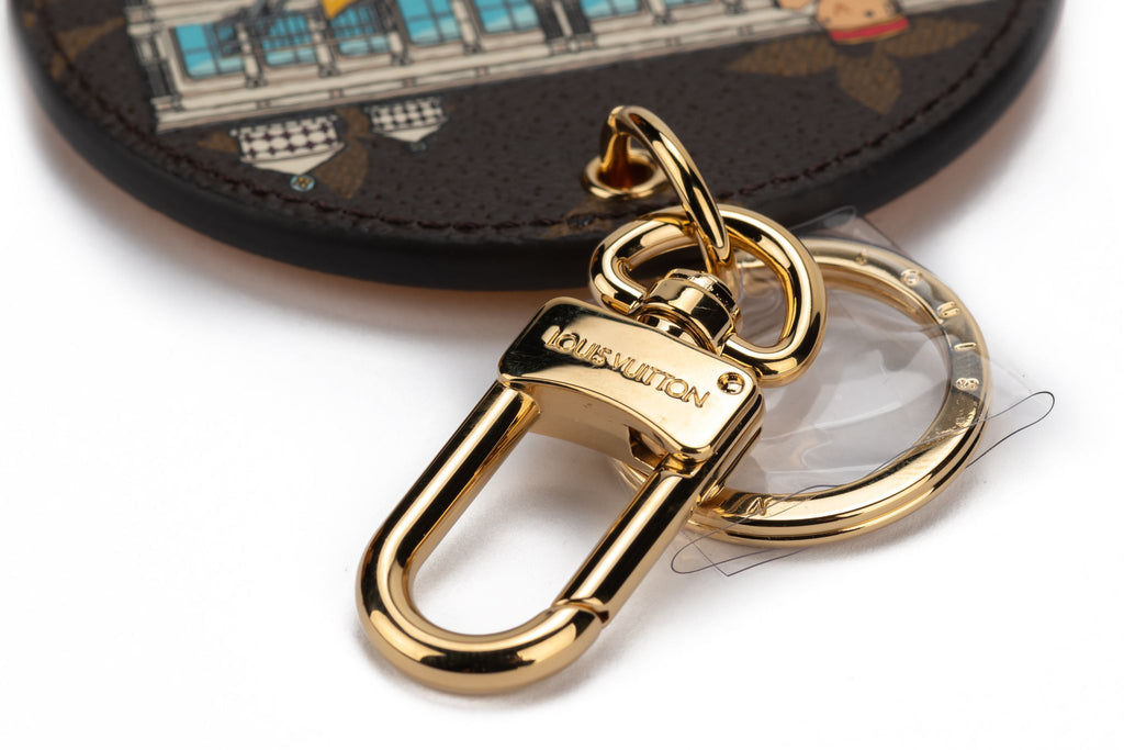 Vuitton Holiday Soho Key Ring Yellow NIB