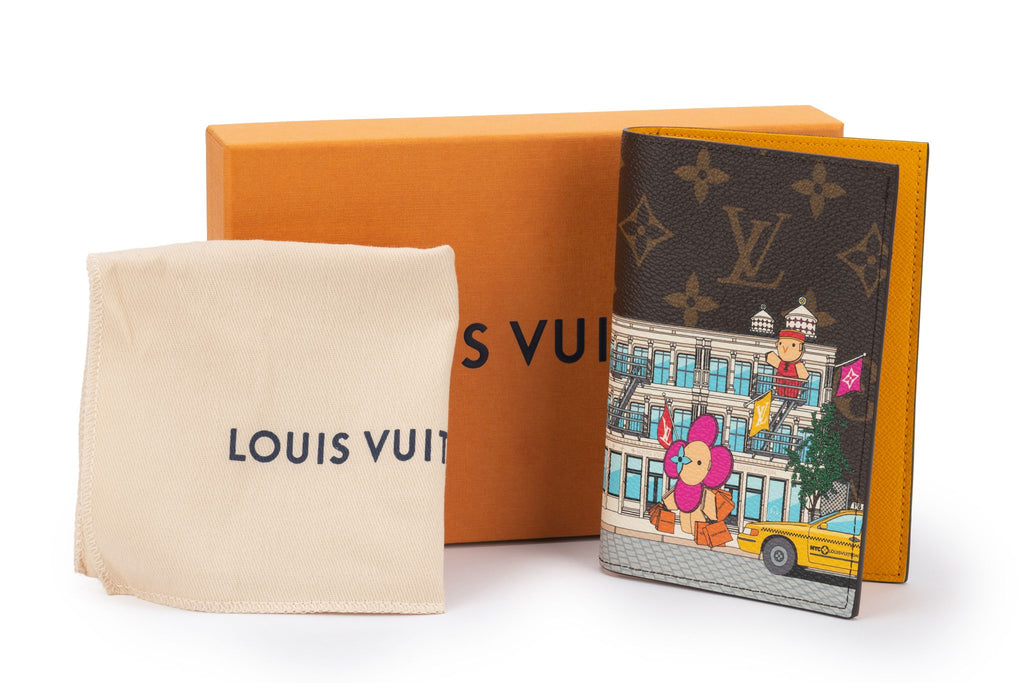Vuitton Passport Cover  Soho Xmas 22 NIB