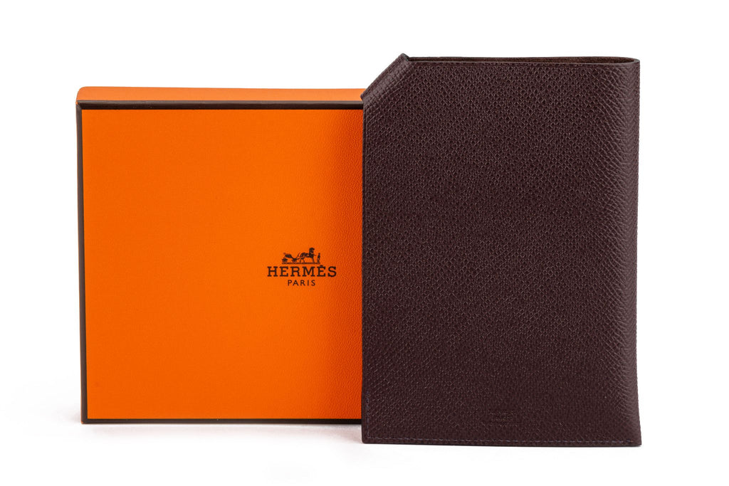 Hermès New Brown Epsom Passport Holder