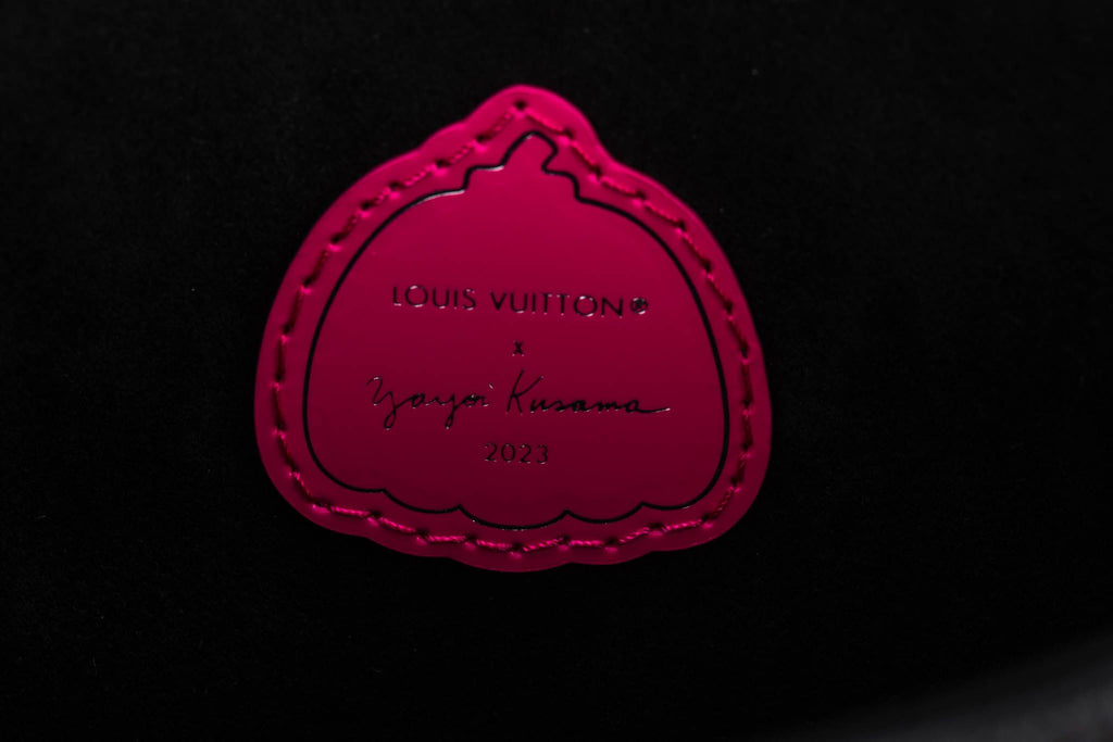 Vuitton BNIB Kusama Métis Black Fuchsia