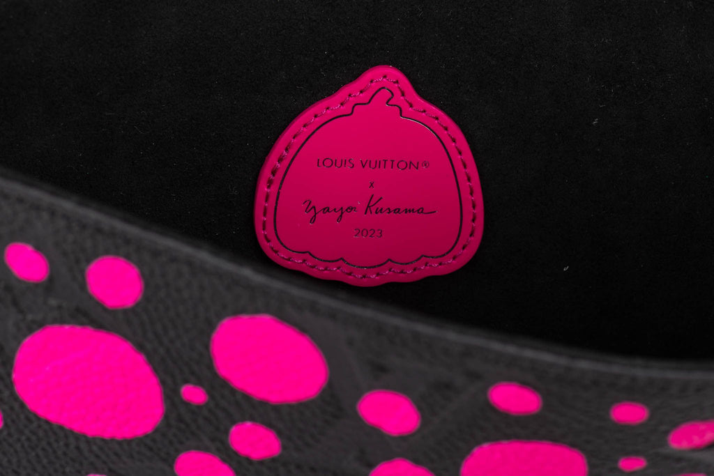 Vuitton NIB Kusama Black Fuchsia Felicie