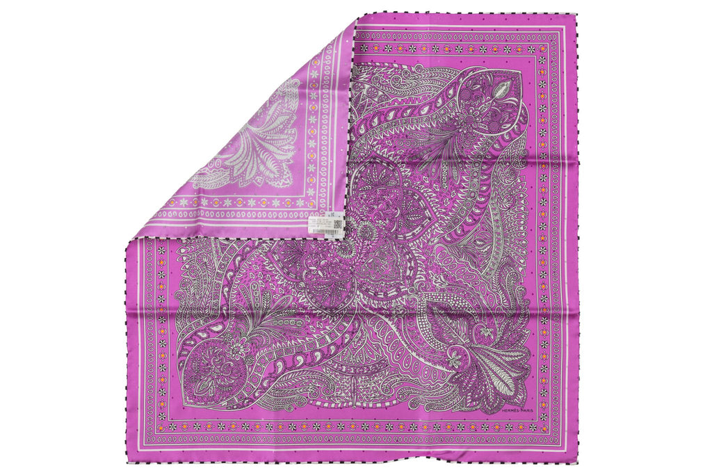 Hermès New Pink Bandana Small Scarf