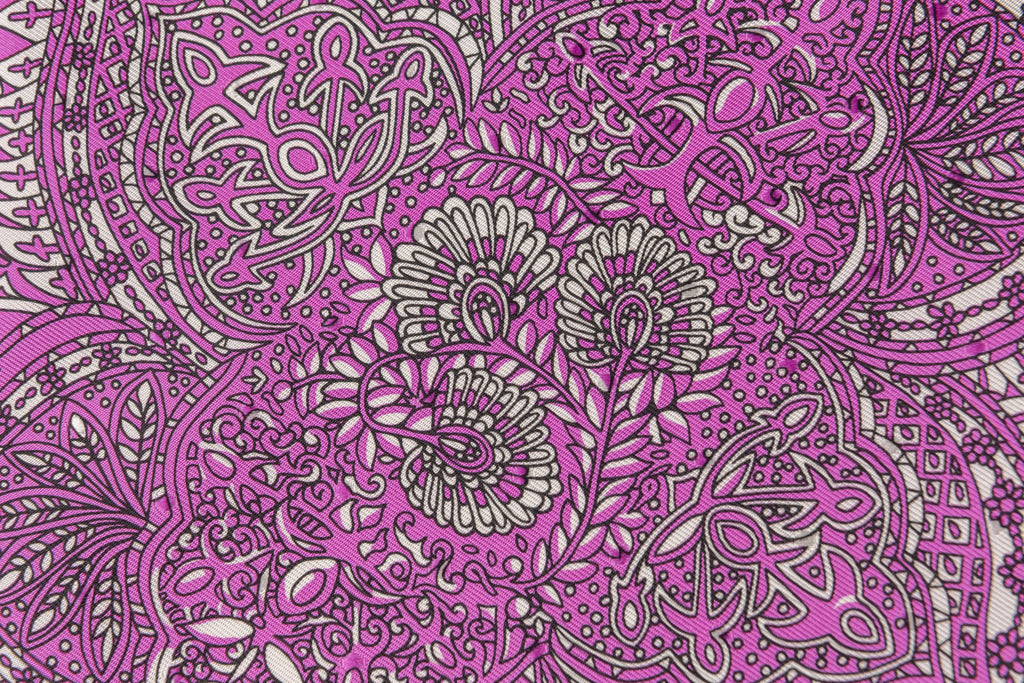 Hermès New Pink Bandana Small Scarf