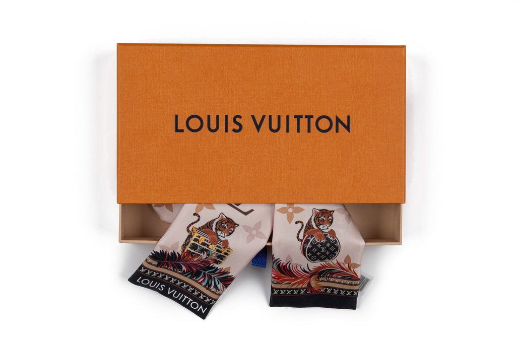 Vuitton New Precious Tiger Silk Bandeau