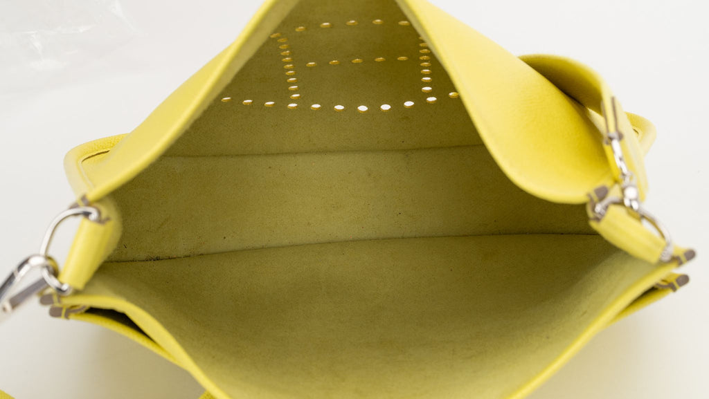Hermès Jaune Poussin Epsom Evelyne PM