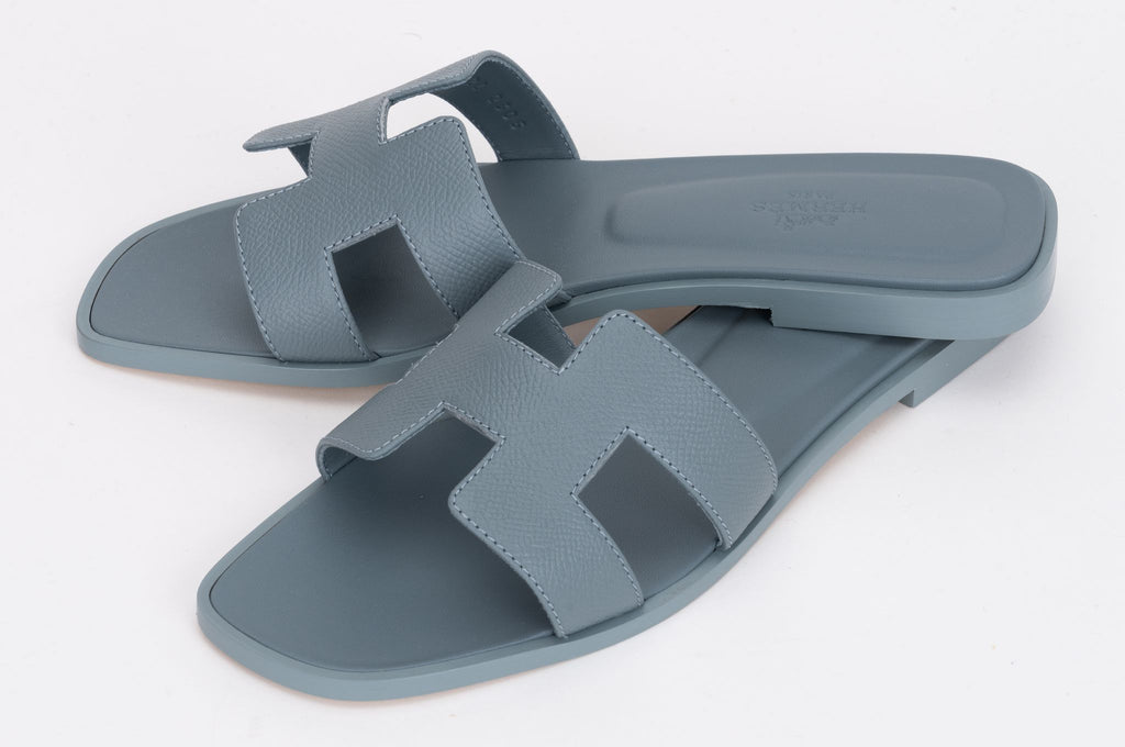Hermes BNIB Celeste Epsom Oran Sandals