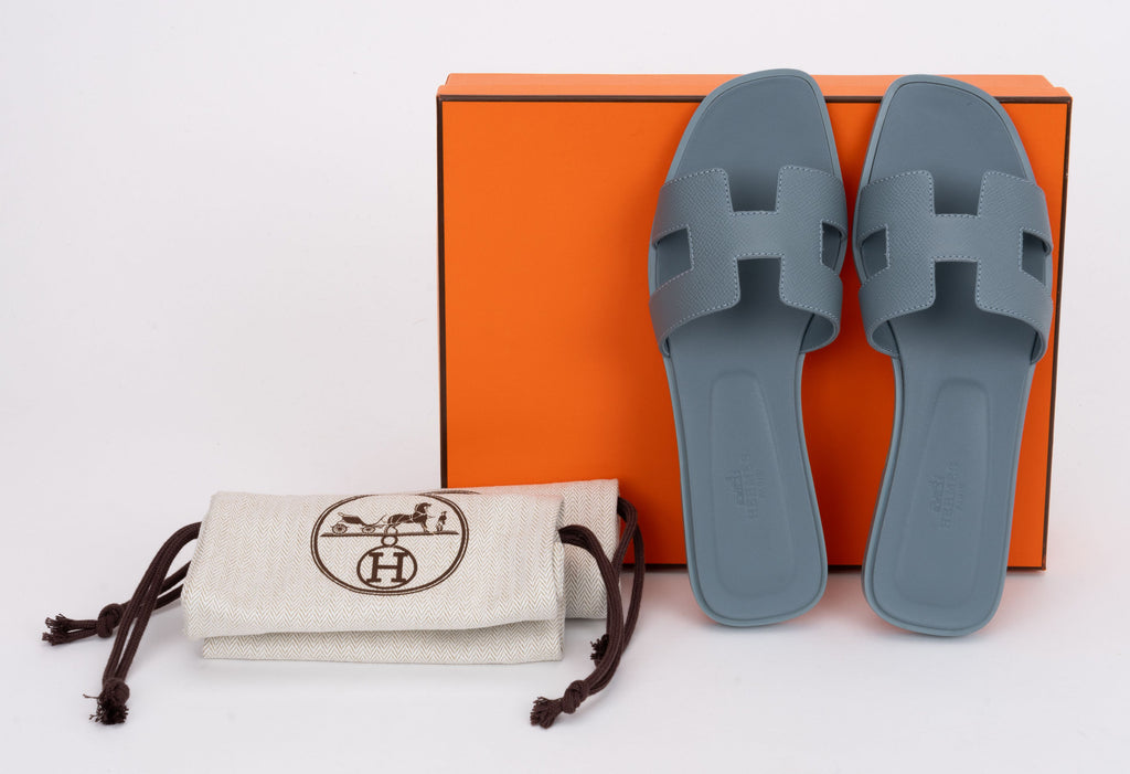 Hermes BNIB Celeste Epsom Oran Sandals