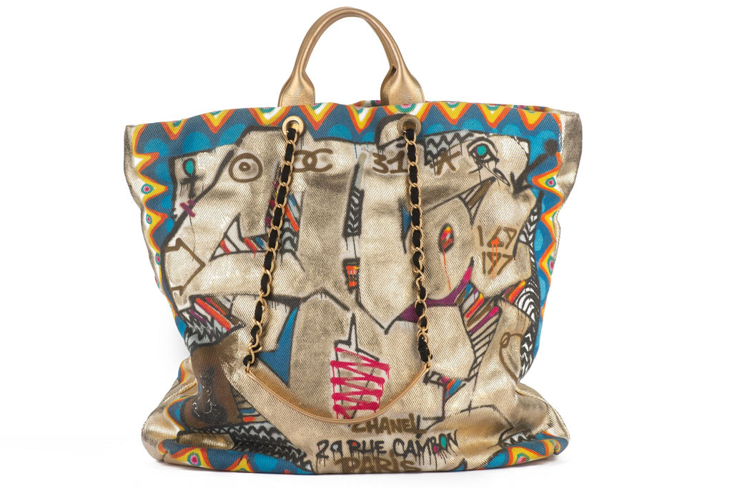 Chanel 2019 Street Spirit Tote