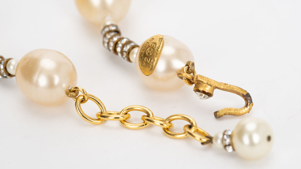 Chanel 80 Gripoix Pearl Sautoir Necklace