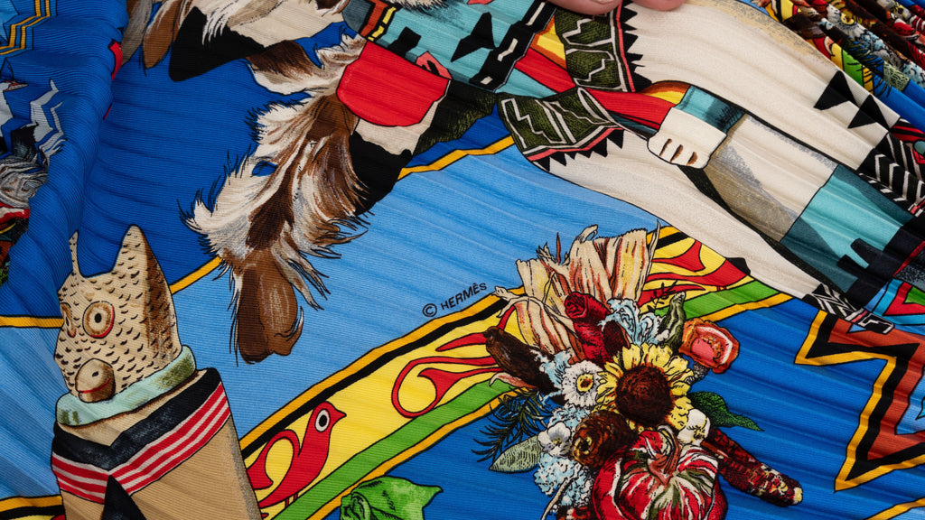Hermès Pleated Oliver Kachinas Scarf
