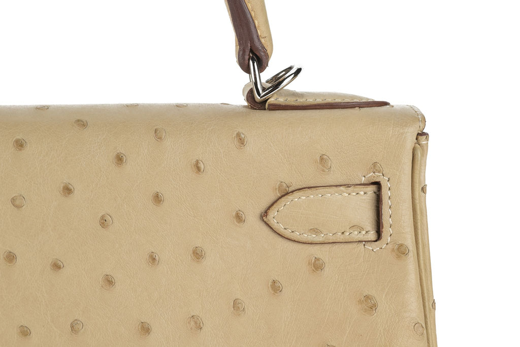 Hermès Kelly 28 Ostrich Parchemin
