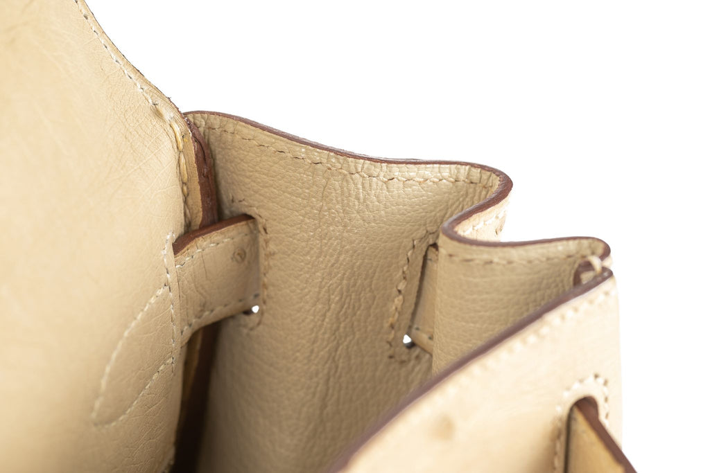 Hermès Kelly 28 Ostrich Parchemin