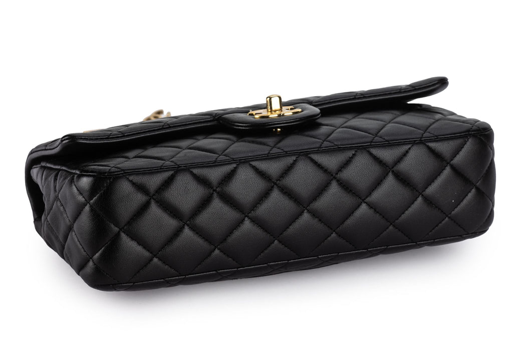 Chanel Black Lambskin Quilted Valentine