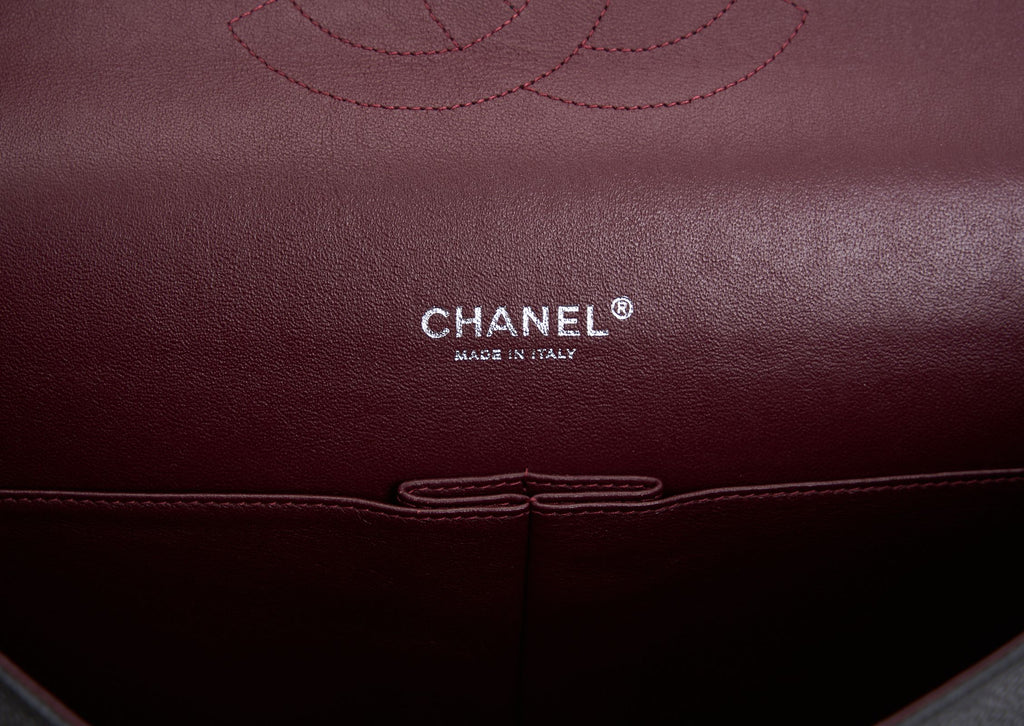 Classic Single Flap Maxi Quilted Caviar