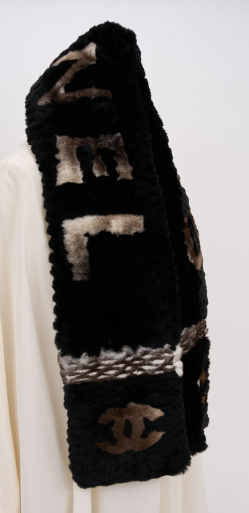 Chanel New Chincilla Orylag Fur CC Scarf