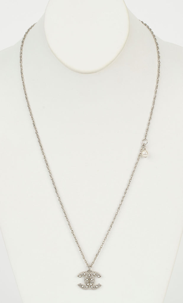 Chanel NIB Silver CC Pendant Necklace
