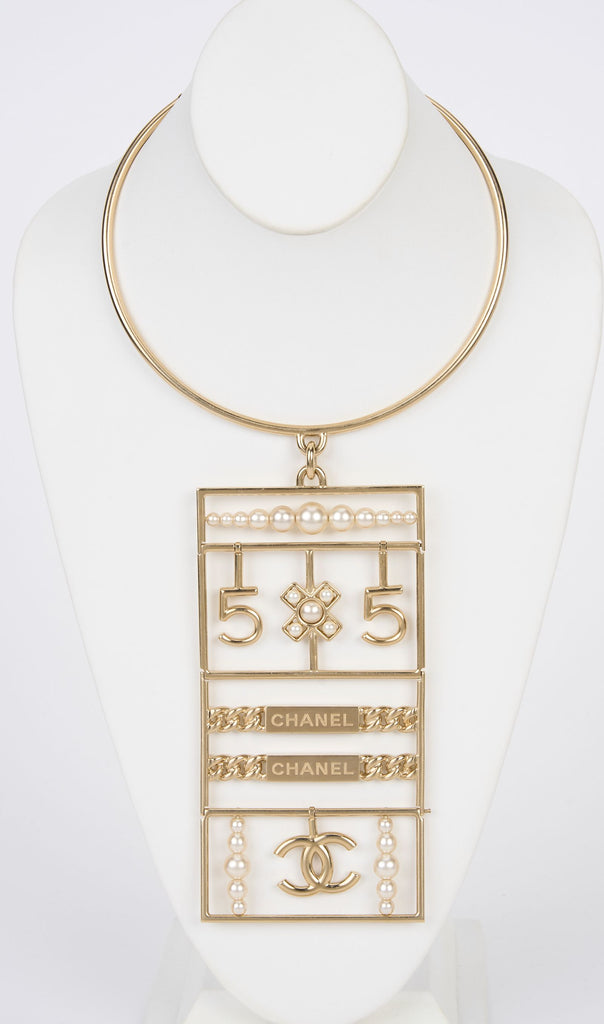 Chanel Massive Pendant Chocker New W Box
