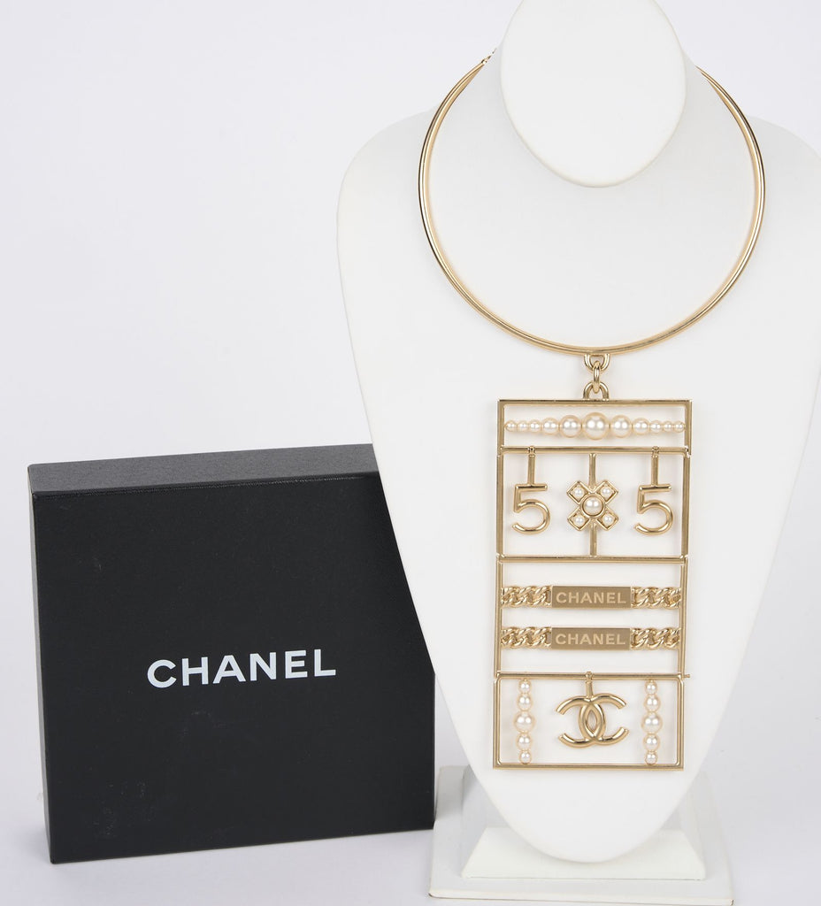 Chanel Massive Pendant Chocker New W Box
